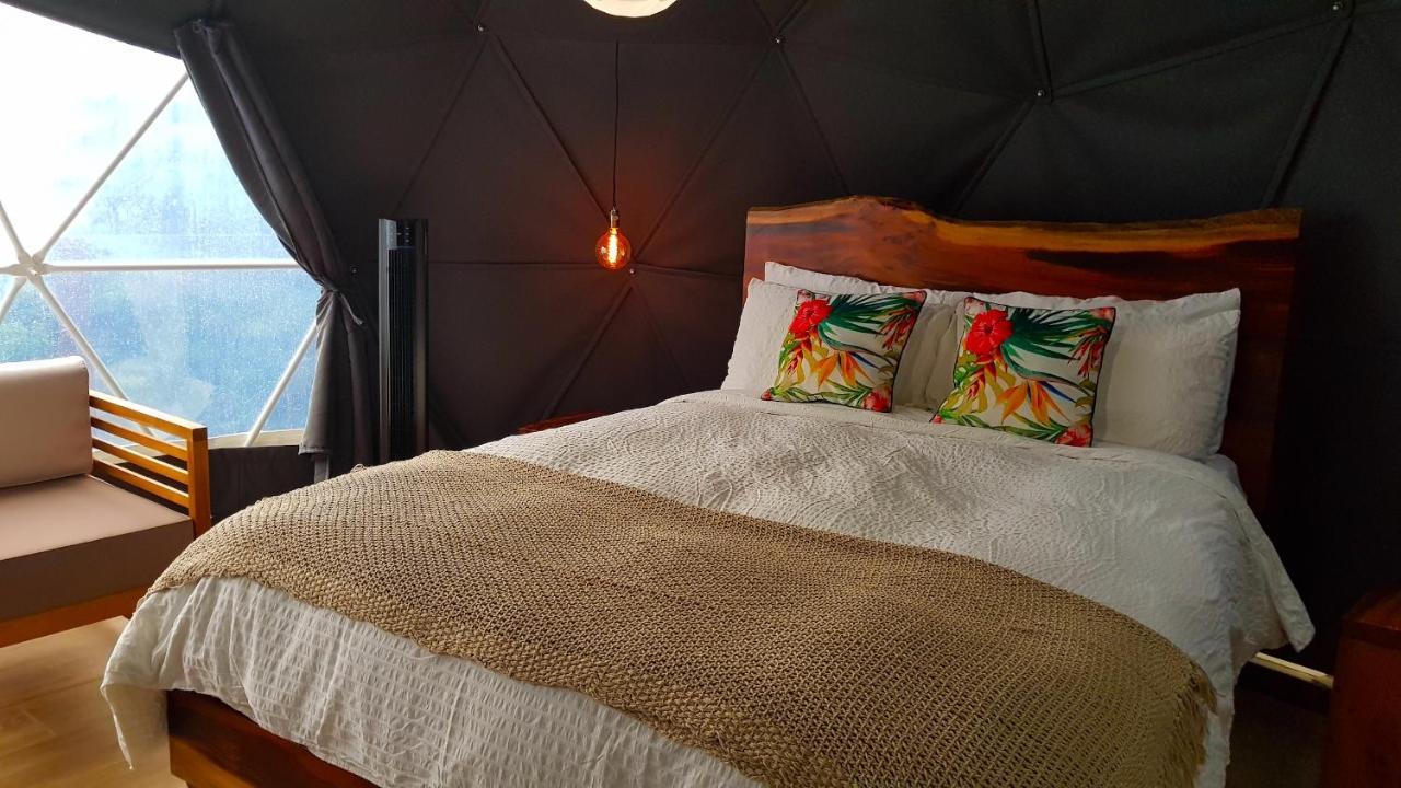 Chira Glamping Resort Monteverde Exteriör bild