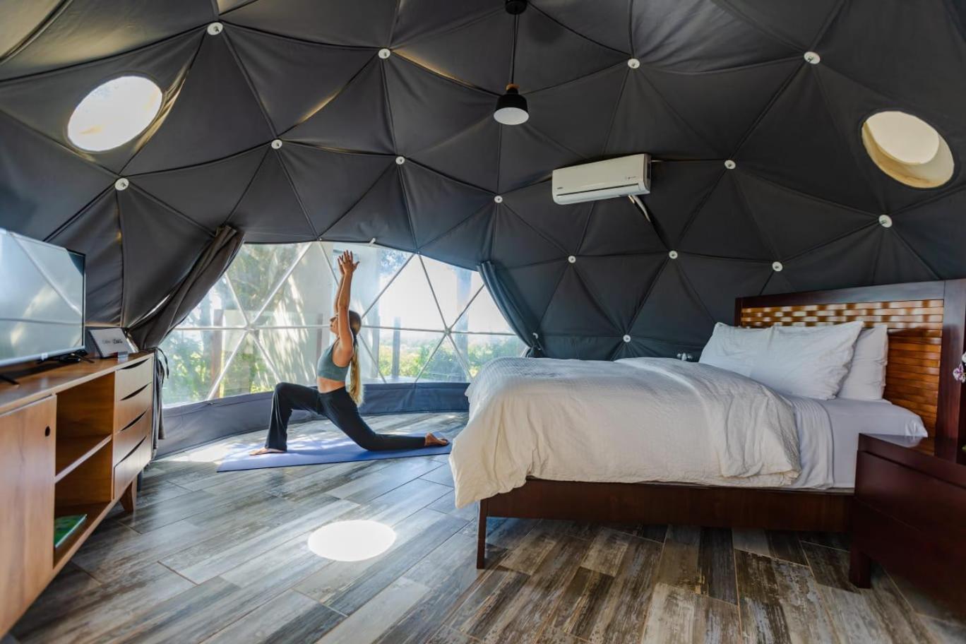 Chira Glamping Resort Monteverde Exteriör bild