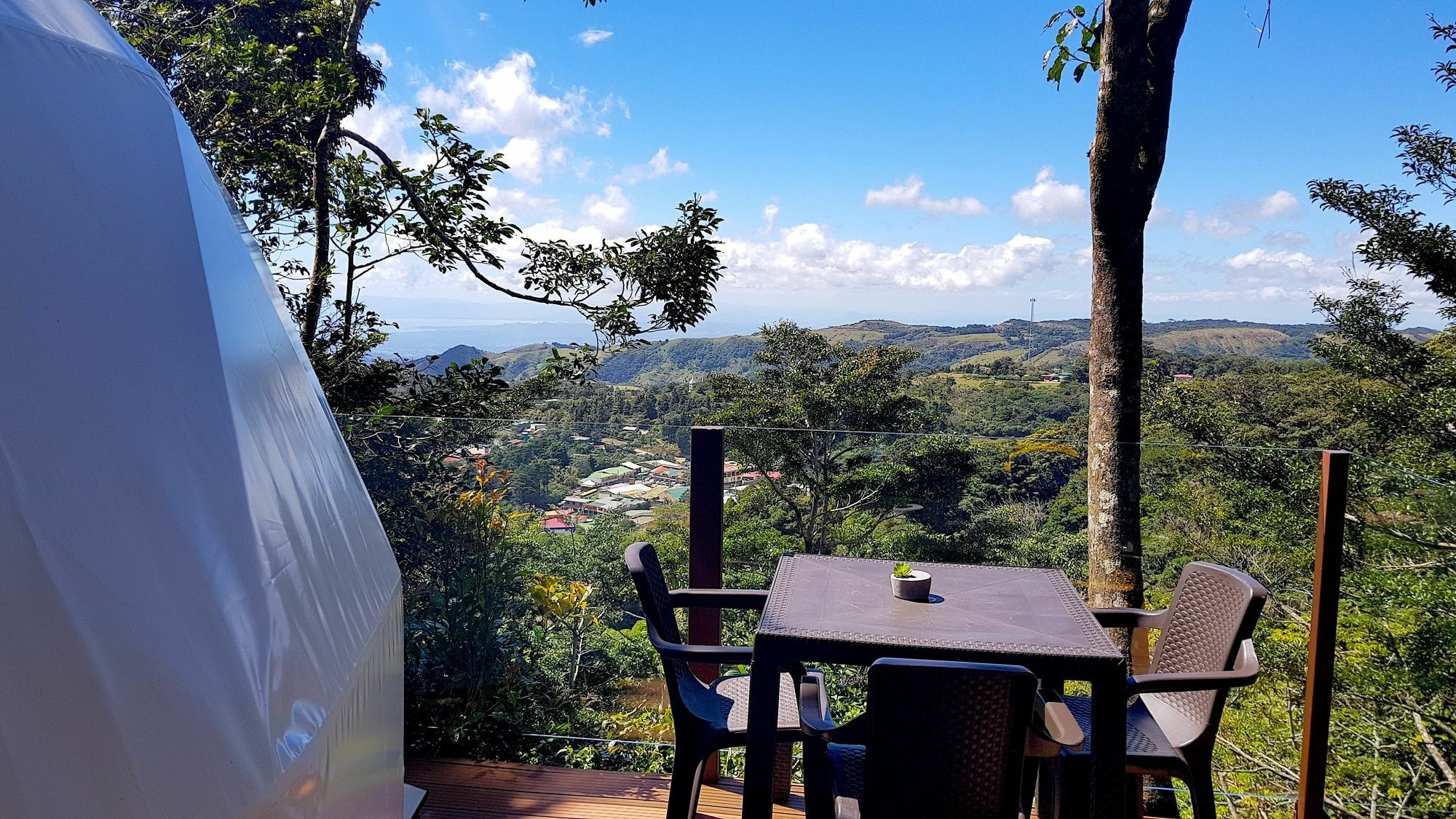 Chira Glamping Resort Monteverde Exteriör bild