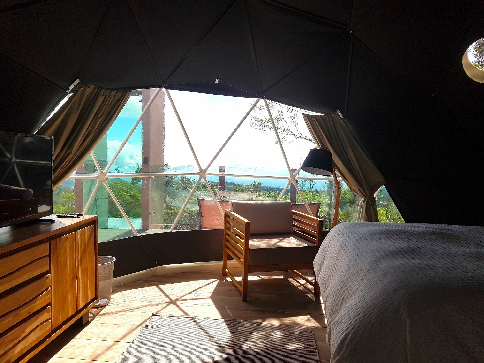 Chira Glamping Resort Monteverde Exteriör bild